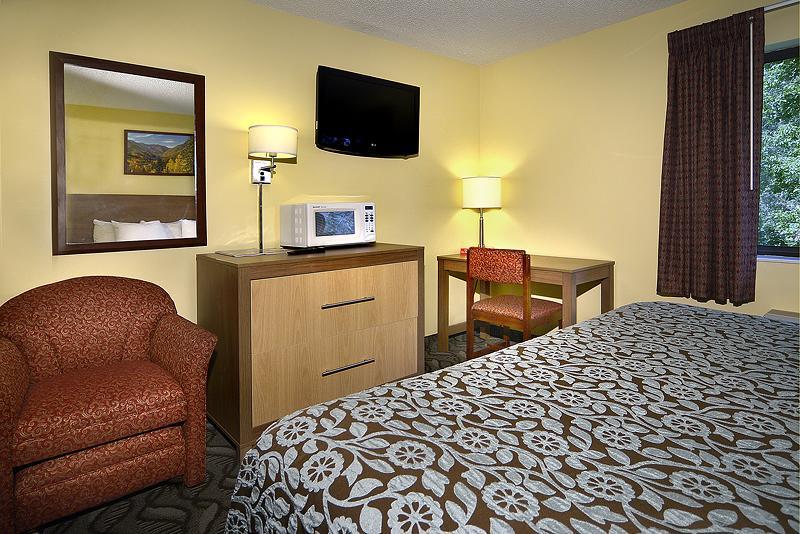 Days Inn By Wyndham Carbondale Ruang foto