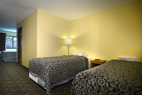 Days Inn By Wyndham Carbondale Bagian luar foto